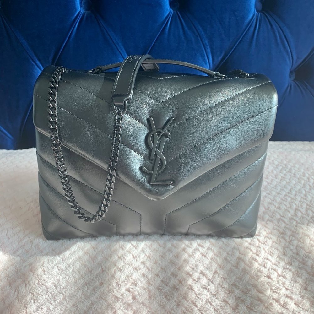 Saint Laurent Loulou Small Matelasse Calfskin Flap-Top Shoulder Bag, Matte Black